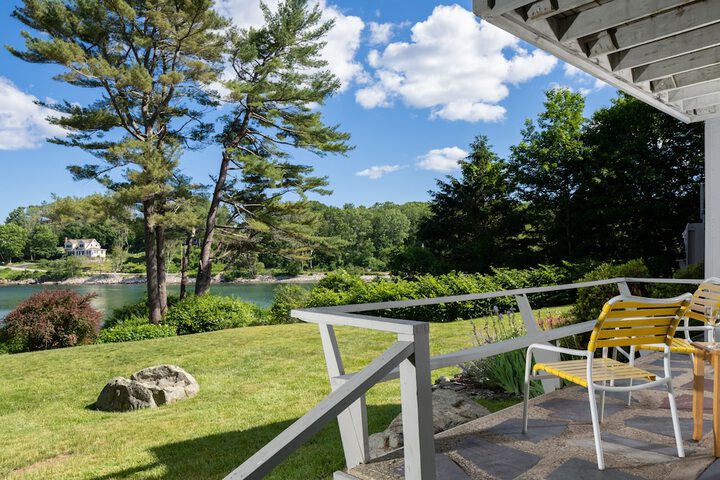 Dockside Guest Quarters & Restaurant