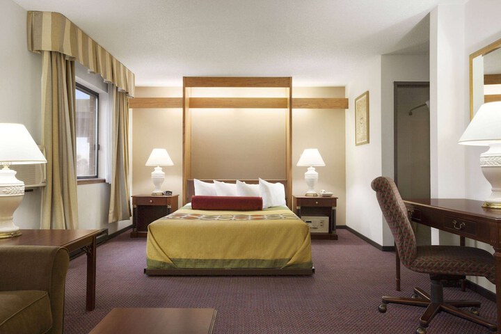 Room 36 of 49