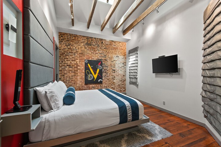 Room 443 of 488