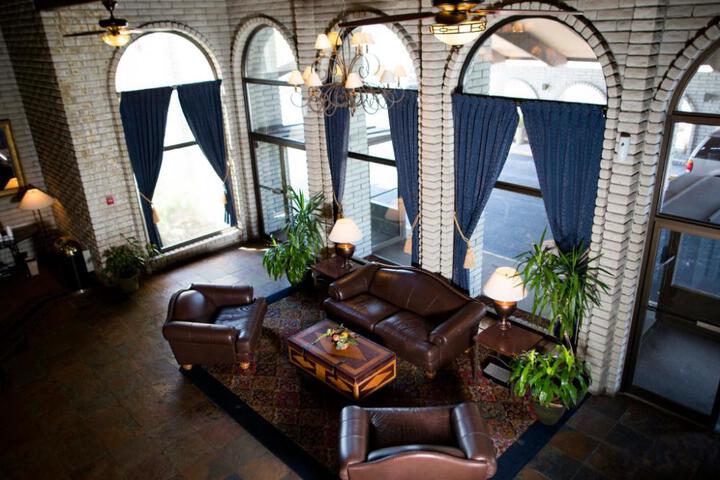FairBridge Inn Suites & Outlaw Conference Center  Kalispell