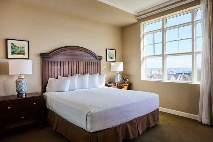 Room 44 of 75