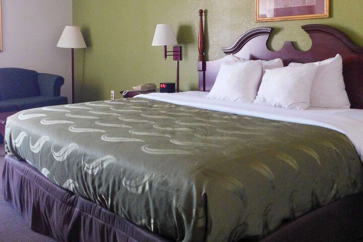 Room 21 of 35