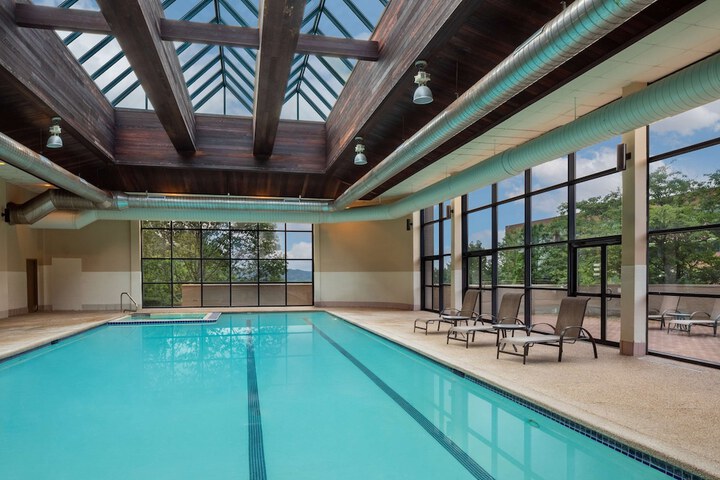 DoubleTree by Hilton Boston North Shore