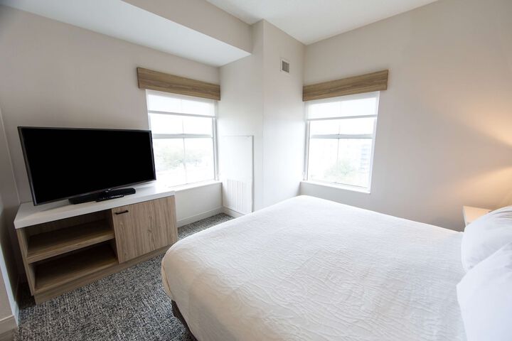 Room 45 of 93