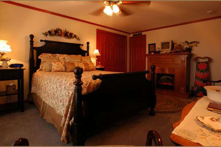 Room 38 of 62