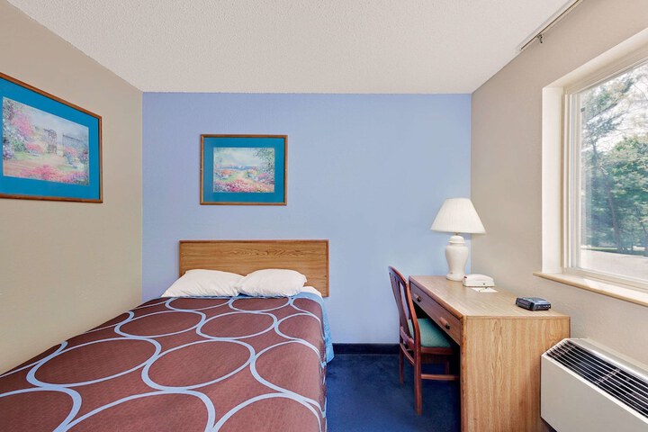 Room 21 of 31