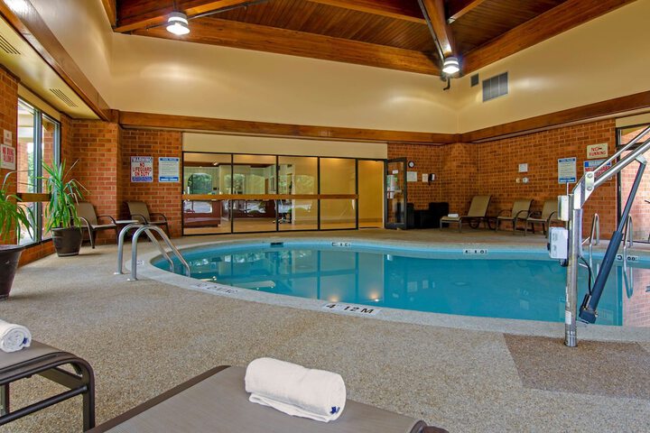 Pool 4 of 25