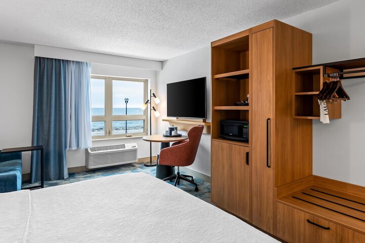 Hampton Inn Duluth Canal Park