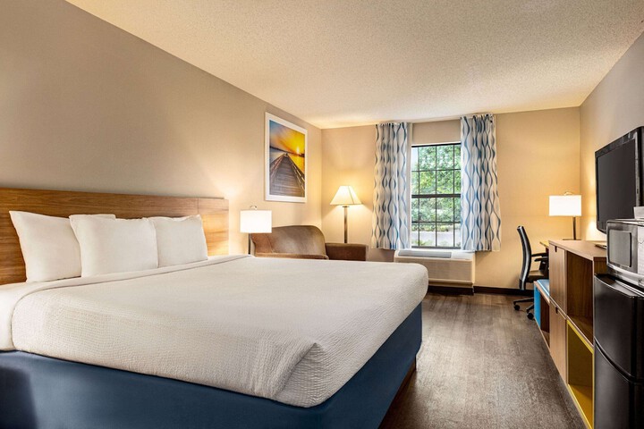 Days Inn by Wyndham Shallotte