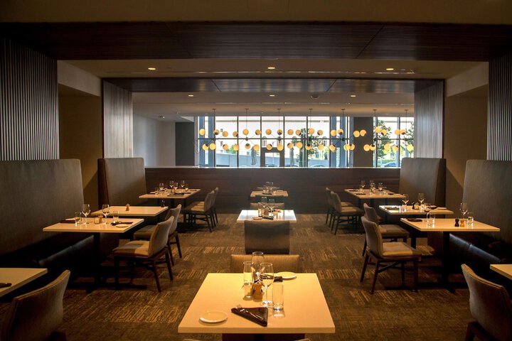 Dining 79 of 99