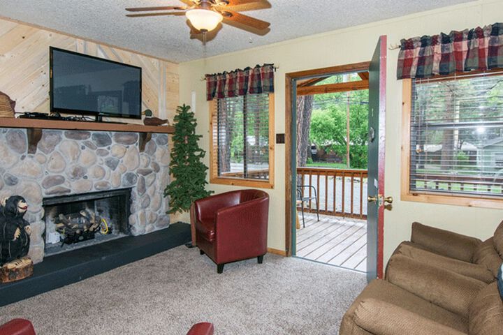 Upper Canyon Inn & Cabins