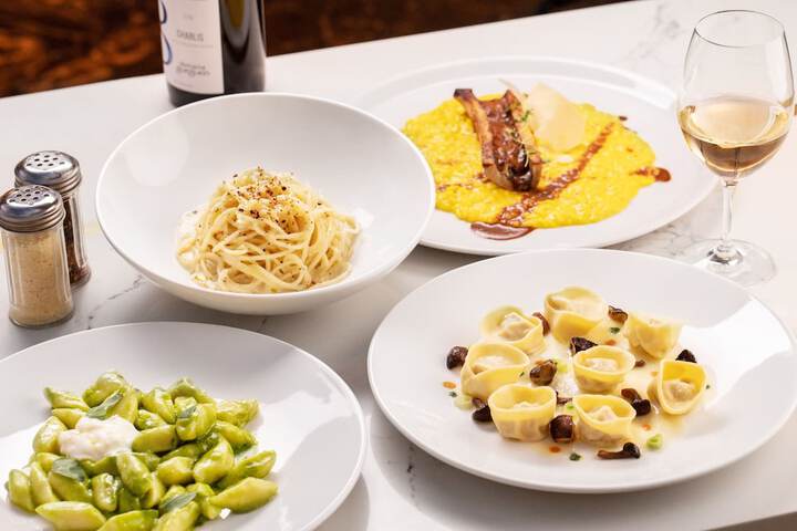 Dining 74 of 114