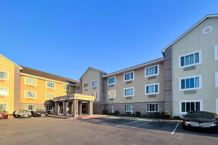 Hotel 2 of 27