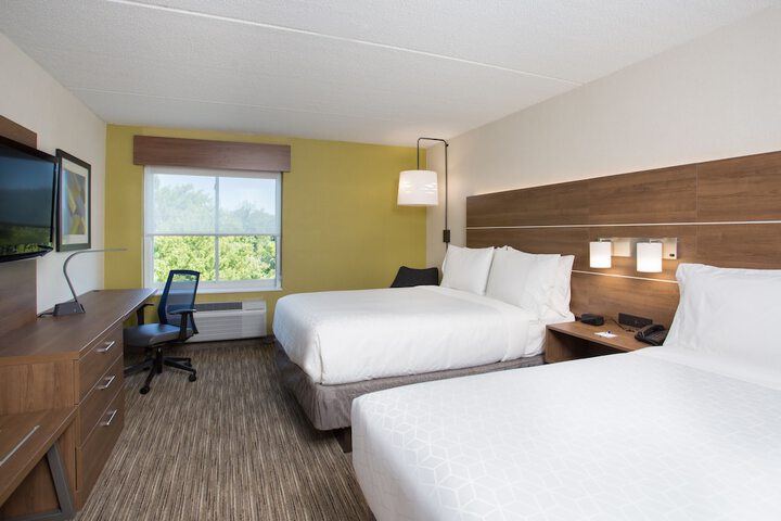 Room 15 of 44