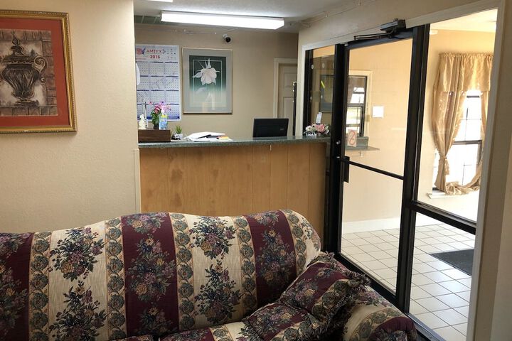 Rest Inn Motel