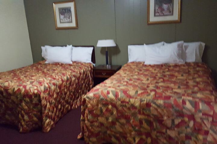 Room 2 of 8
