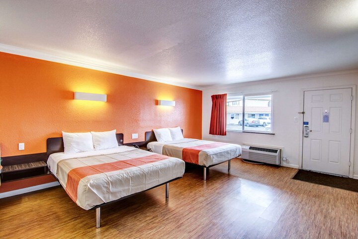 Room 31 of 31