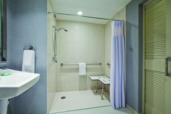 Room 15 of 29