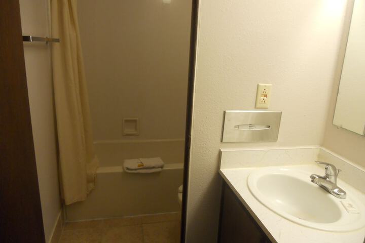 Room 19 of 46