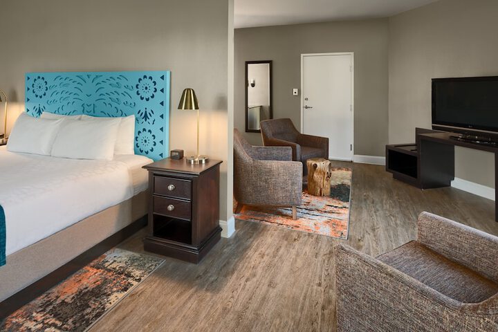 Room 41 of 61