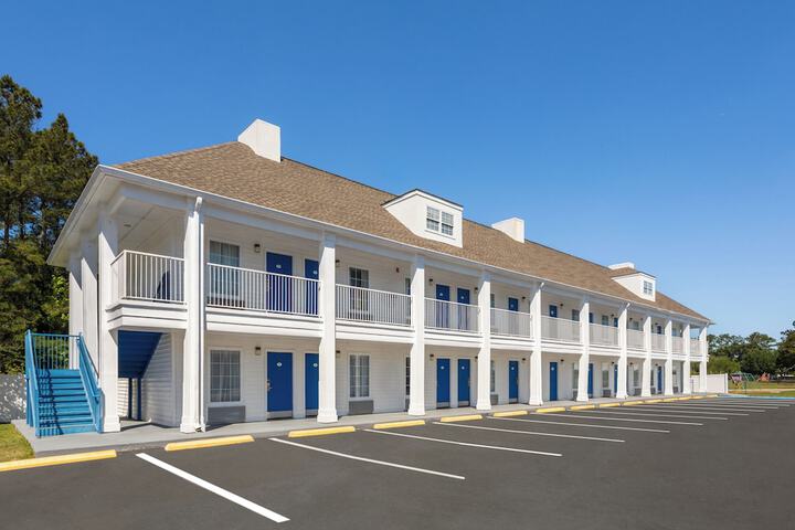 Hotel 5 of 54