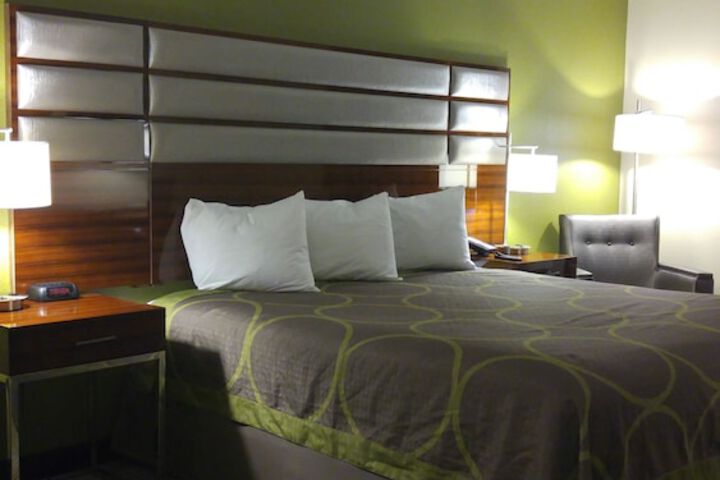 Super 8 by Wyndham Copley Akron