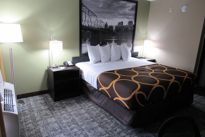 Super 8 by Wyndham New Cumberland