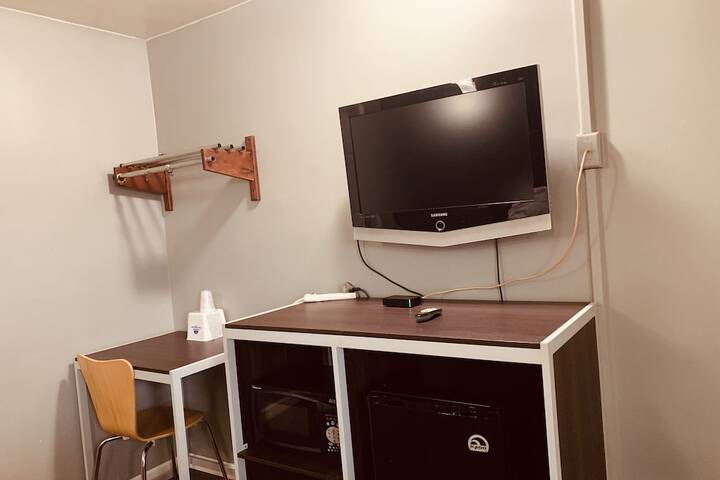 Room 12 of 30