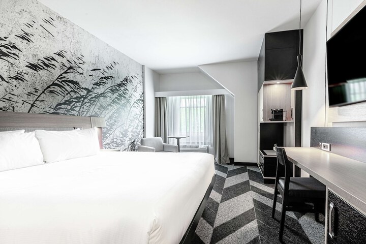 Room 40 of 62