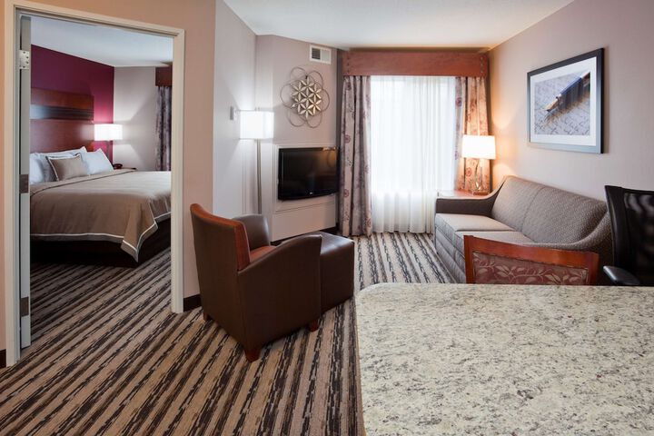Room 15 of 28
