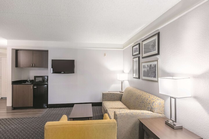 La Quinta Inn & Suites by Wyndham Denver Tech Center