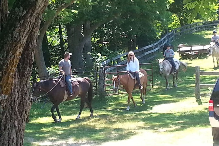 Arrowmont Stables & Cabins
