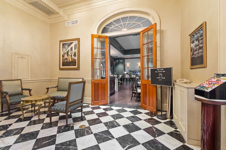 Hotel 4 of 32