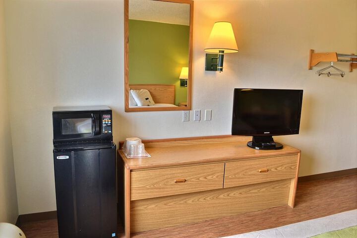 Room 15 of 40
