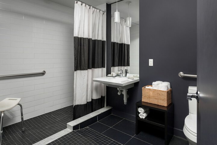 Room 12 of 31