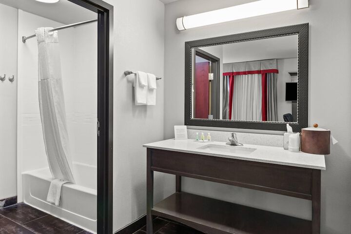Quality Inn & Suites Pearsall