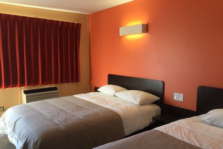Room 49 of 98