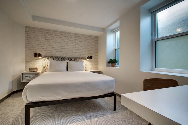 Room 58 of 111