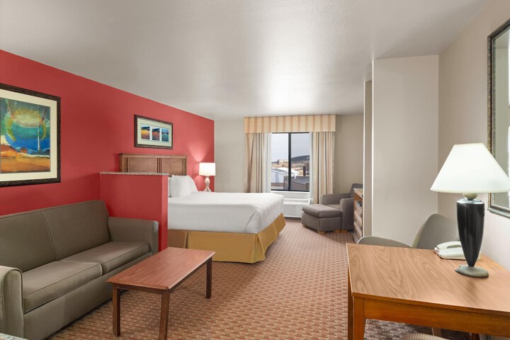 Baymont Inn and Suites by Wyndham Sturgis