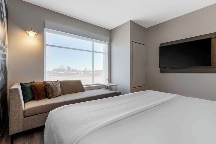 Room 51 of 71