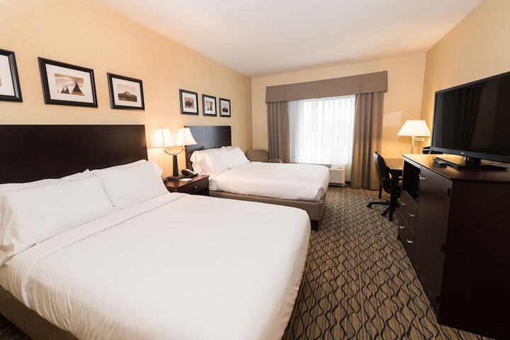 Room 7 of 28