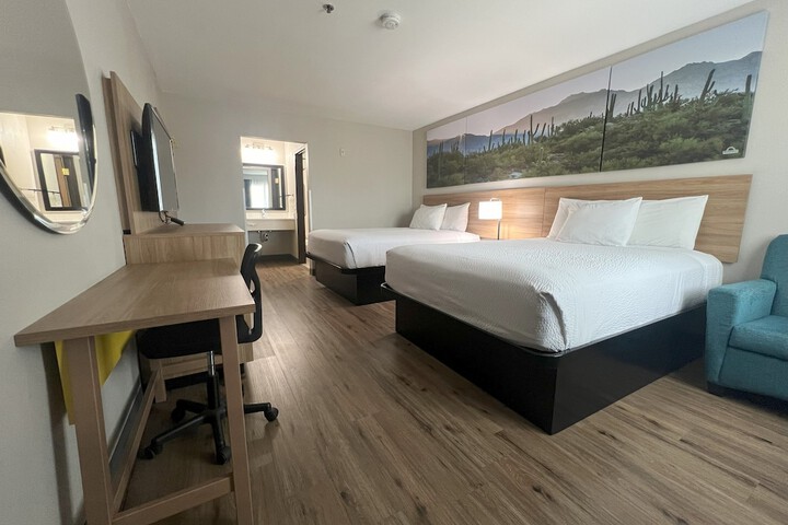 Room 20 of 28