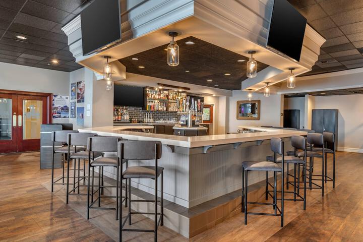 Heidel House Hotel and Conference Center an Ascend Collection Hotel