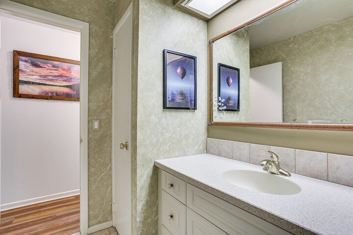 Pet-friendly Vacation Rental w / Lake Access
