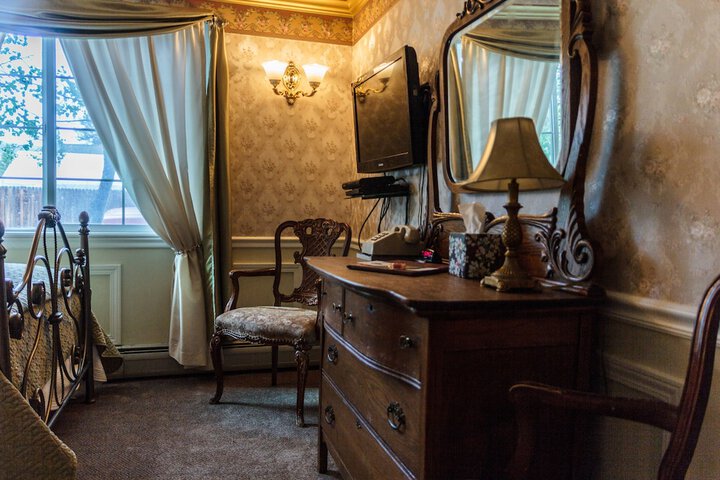 Room 101 of 223