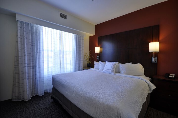 Room 25 of 42