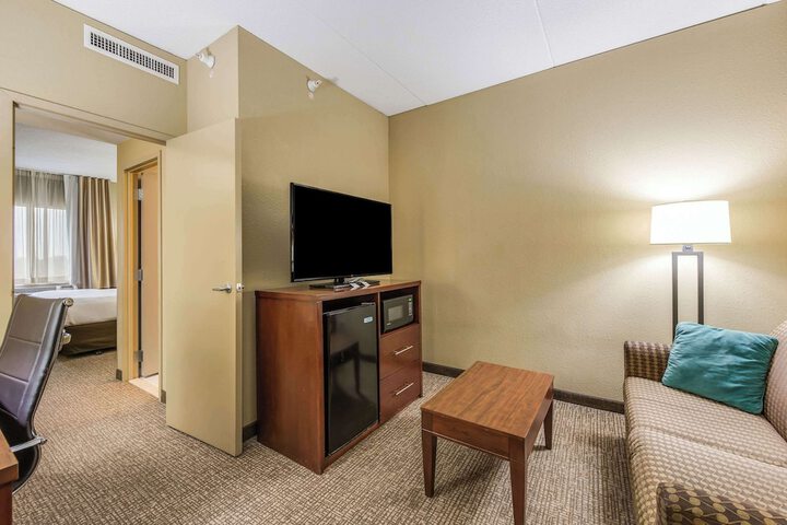Room 39 of 63