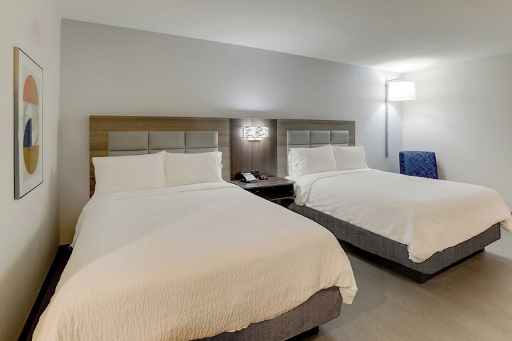 Room 43 of 60