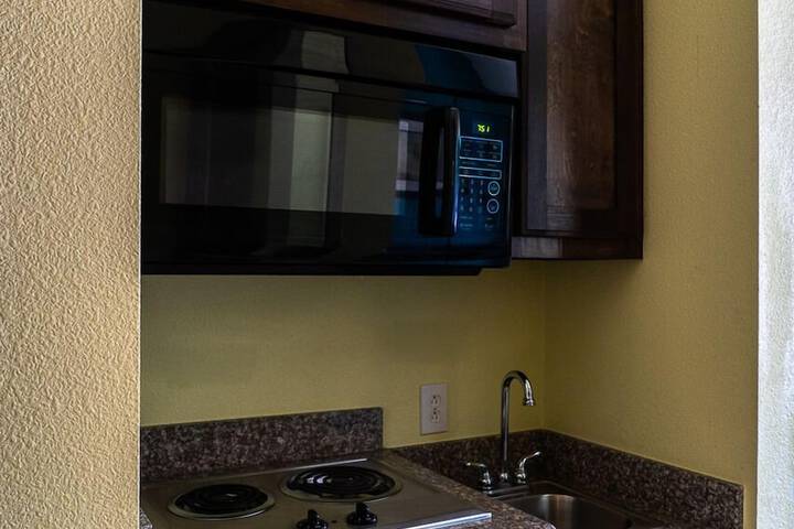Rivers Inn & Suites