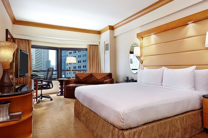 Room 40 of 99